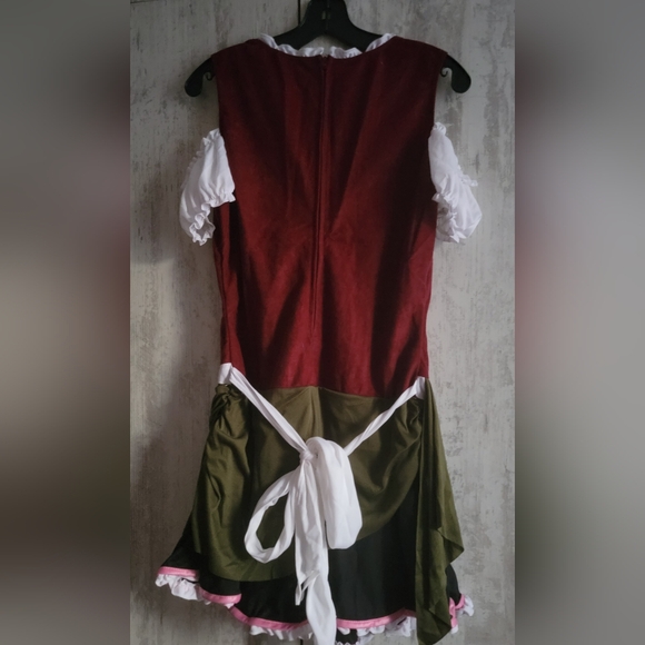 Bavarian Maid Halloween Costume size XL - Picture 5 of 14